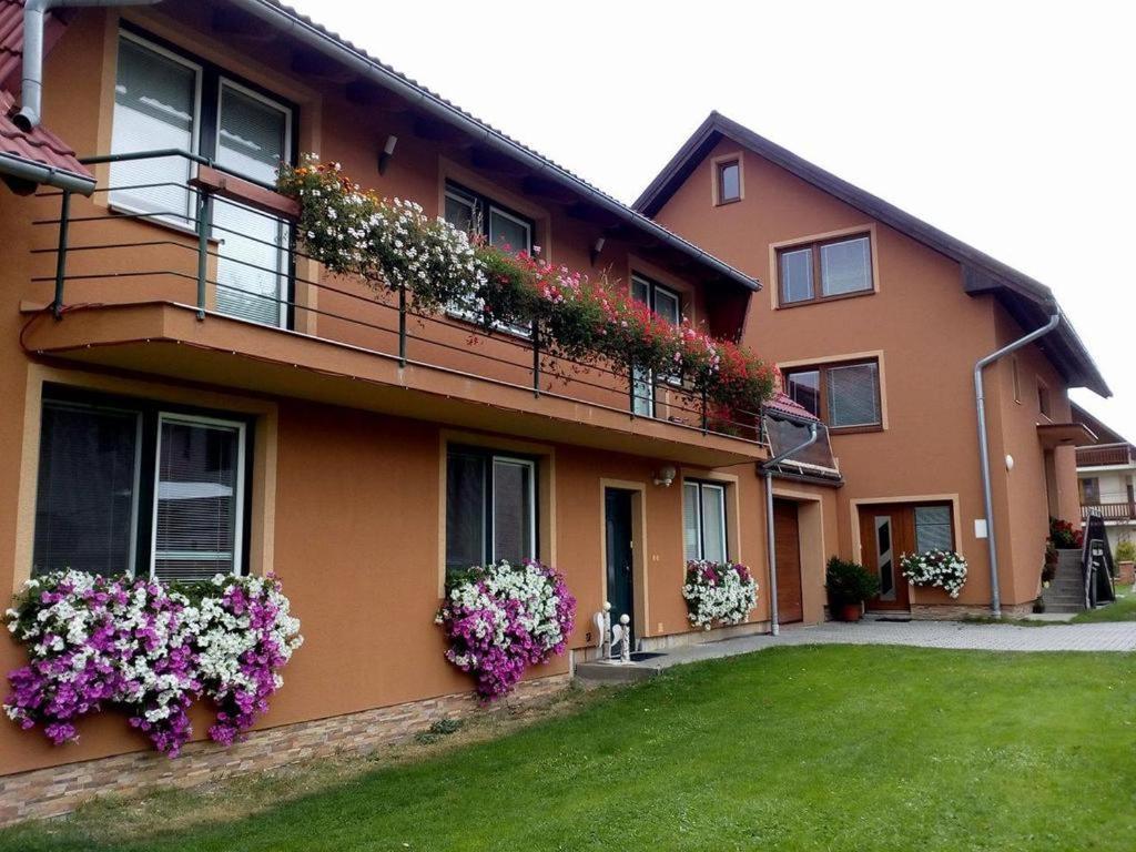 Apartmanovy Dom Adriana Zuberec Exterior photo